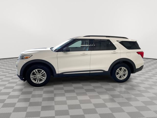 Used 2022 Ford Explorer XLT image 6