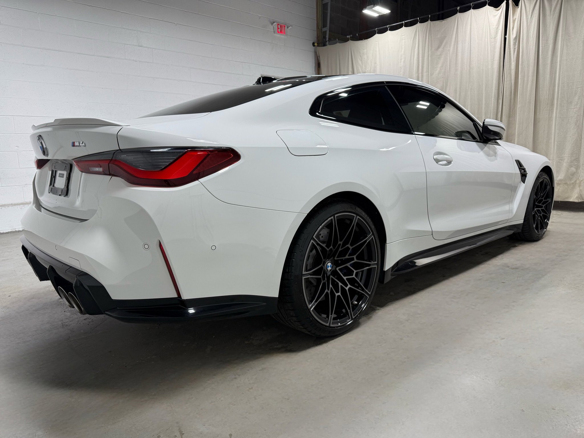Used 2024 BMW M4 Coupe w/ M Driver's Package RWD image 4
