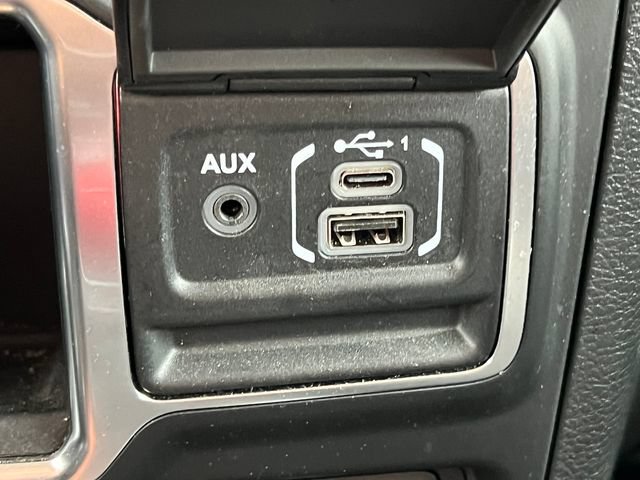 Used 2023 Jeep Wrangler Unlimited Sport AWD/4WD image 23