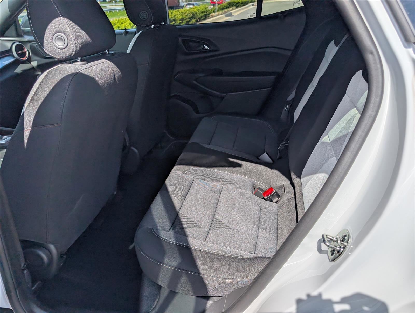 New 2026 Chevrolet Trax RS w/ Sunroof Package FWD image 9