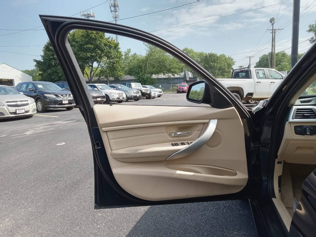 Used 2012 BMW 328i Sedan RWD image 11