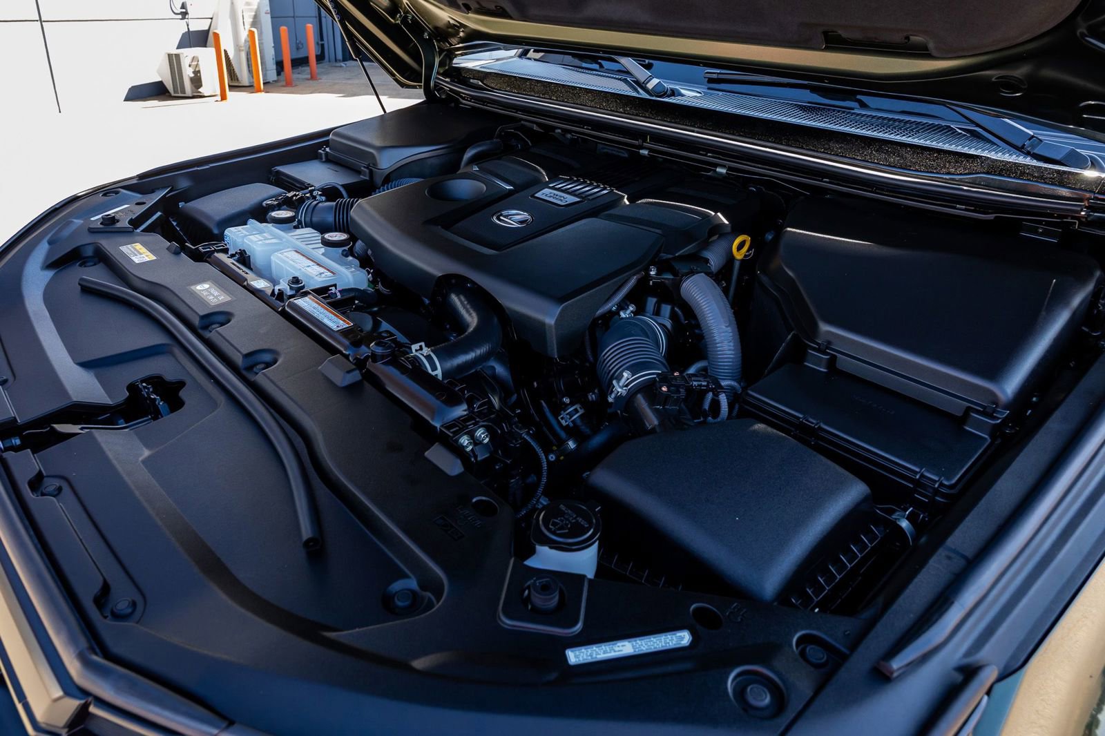 Used 2025 Lexus GX 550 550 Premium+ w/ Accessory Package (Z1) image 38