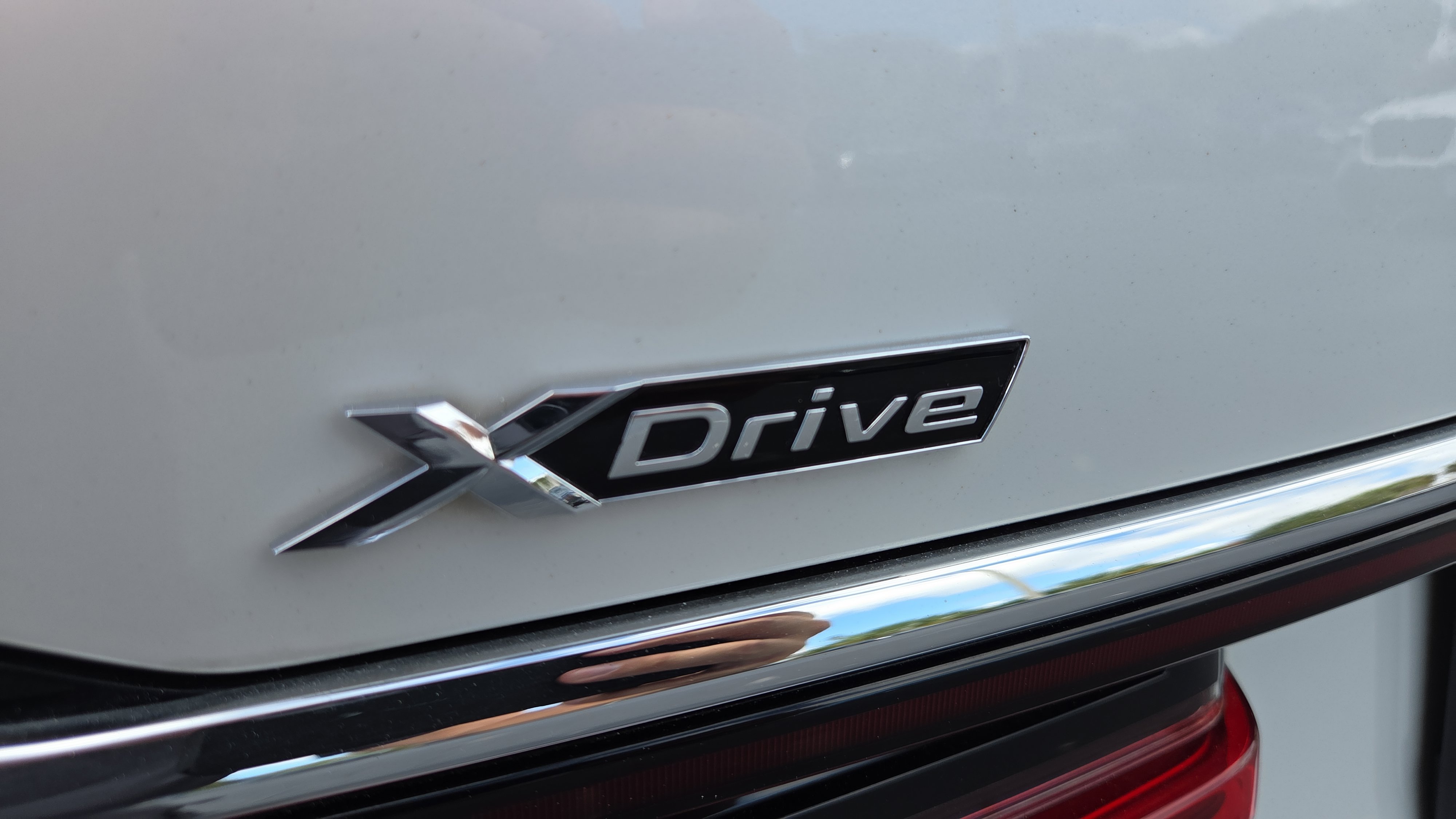 Used 2020 BMW 745e xDrive image 39