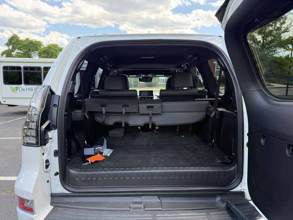 Used 2023 Lexus GX 460 Premium AWD/4WD image 29