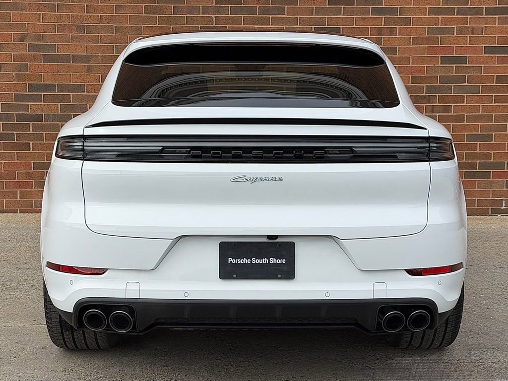 New 2026 Porsche Cayenne E-Hybrid Coupe AWD/4WD image 6