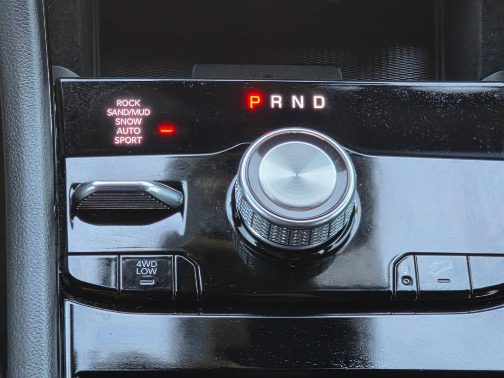 Used 2021 Jeep Grand Cherokee L Overland w/ Advanced Protech Group III image 19