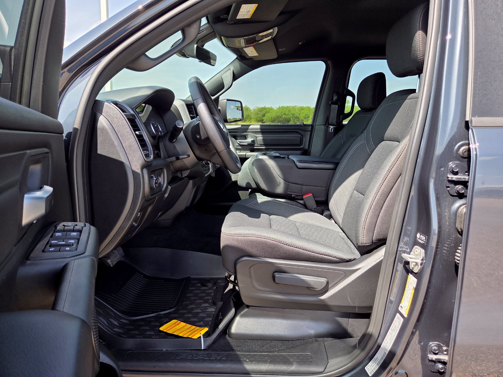 New 2026 RAM 1500 Warlock AWD/4WD image 13
