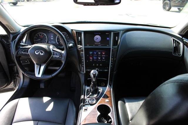 Used 2018 INFINITI Q50 Luxe w/ Cargo Package (L95) image 15