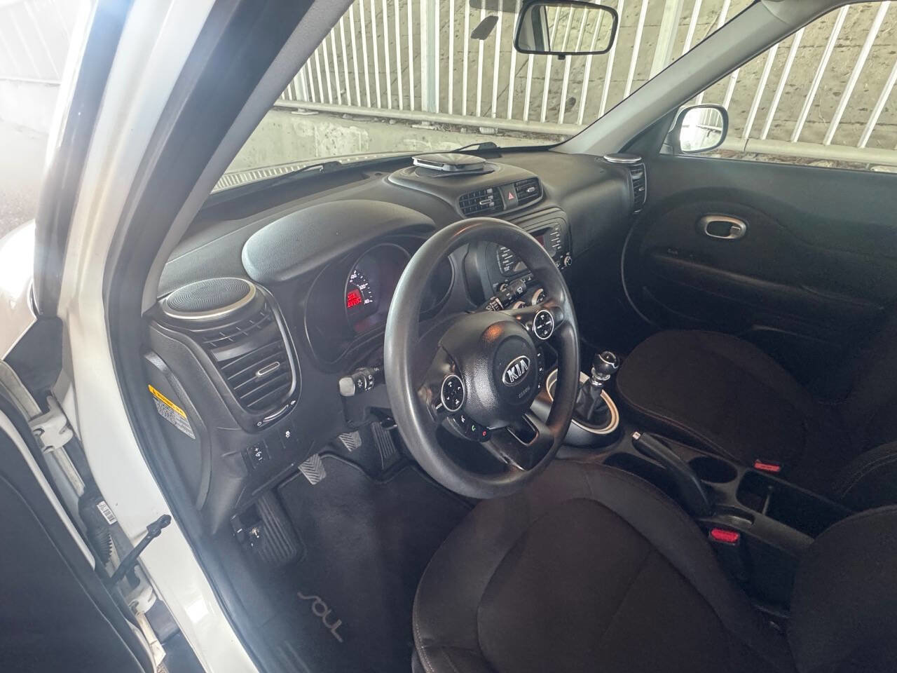 Used 2016 Kia Soul image 18