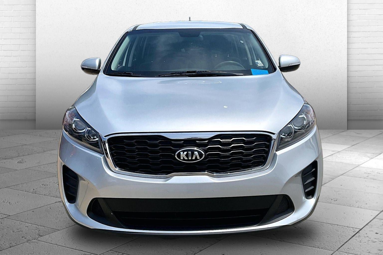 Used 2020 Kia Sorento L FWD image 2