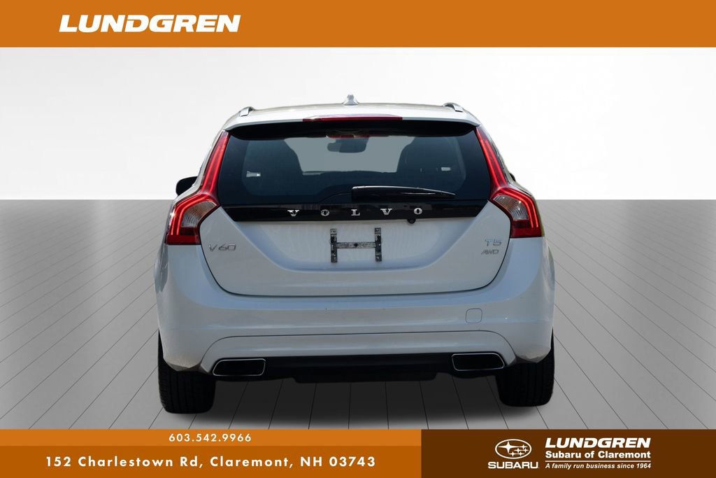 Used 2017 Volvo V60 T5 Premier w/ Convenience Package image 32