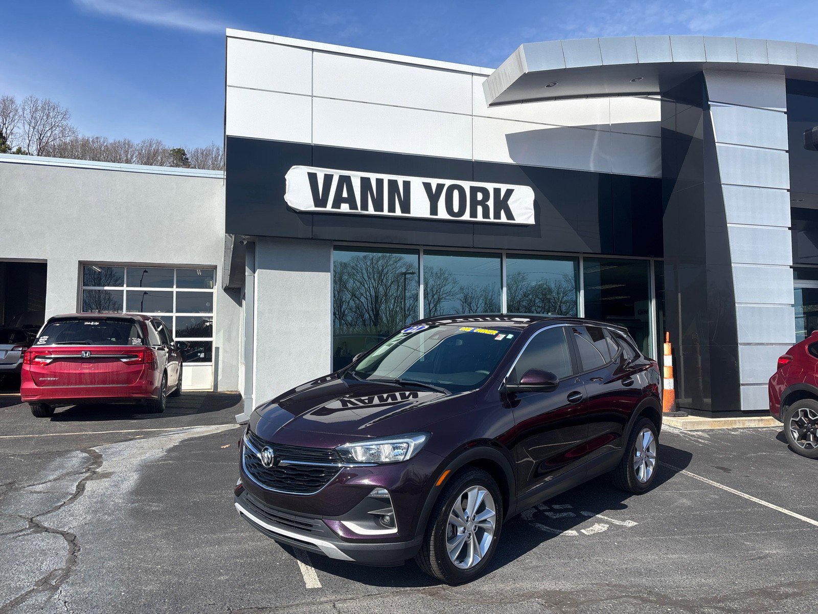 Used 2021 Buick Encore GX Preferred image 1
