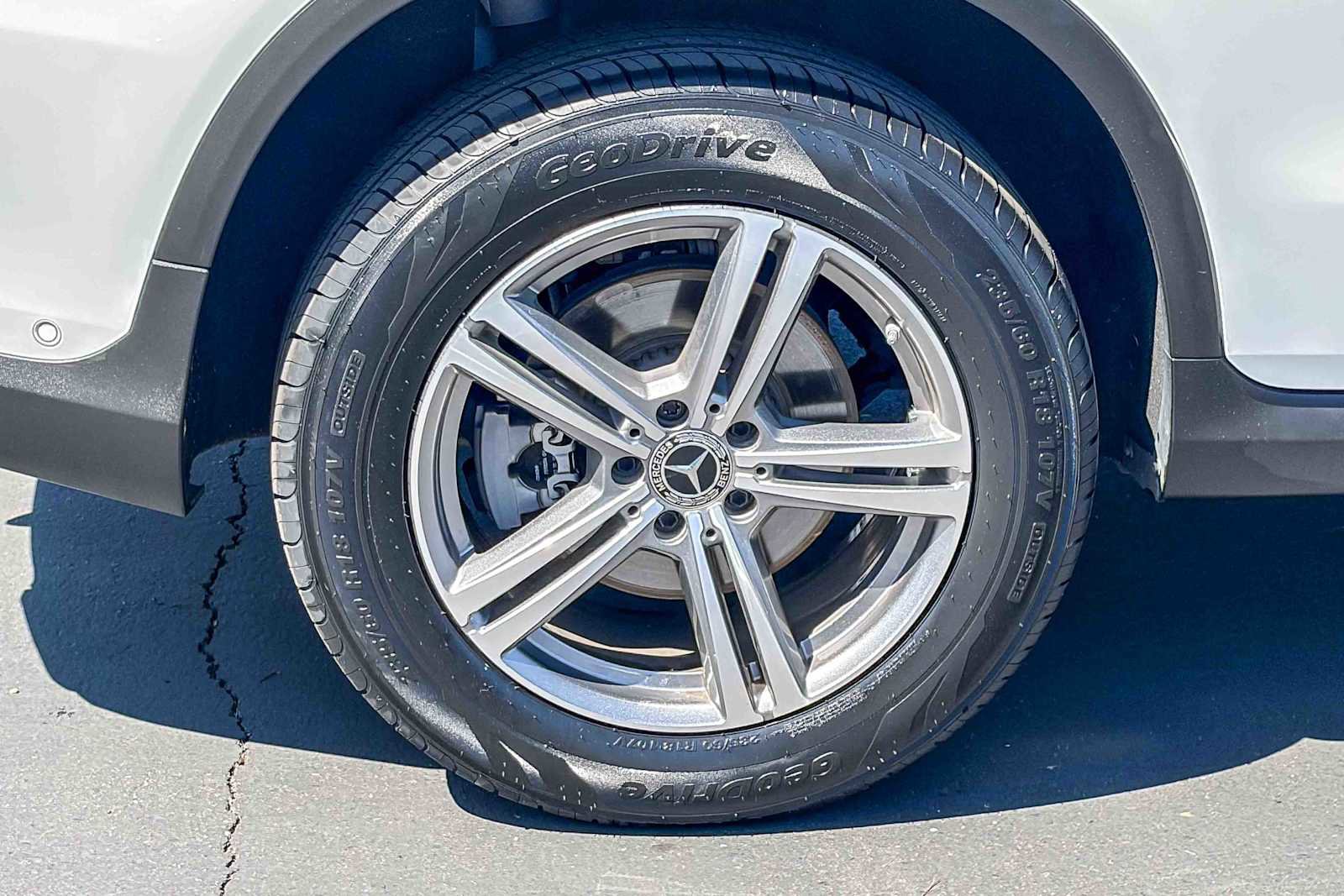 Used 2022 Mercedes-Benz GLC 300 4MATIC image 10
