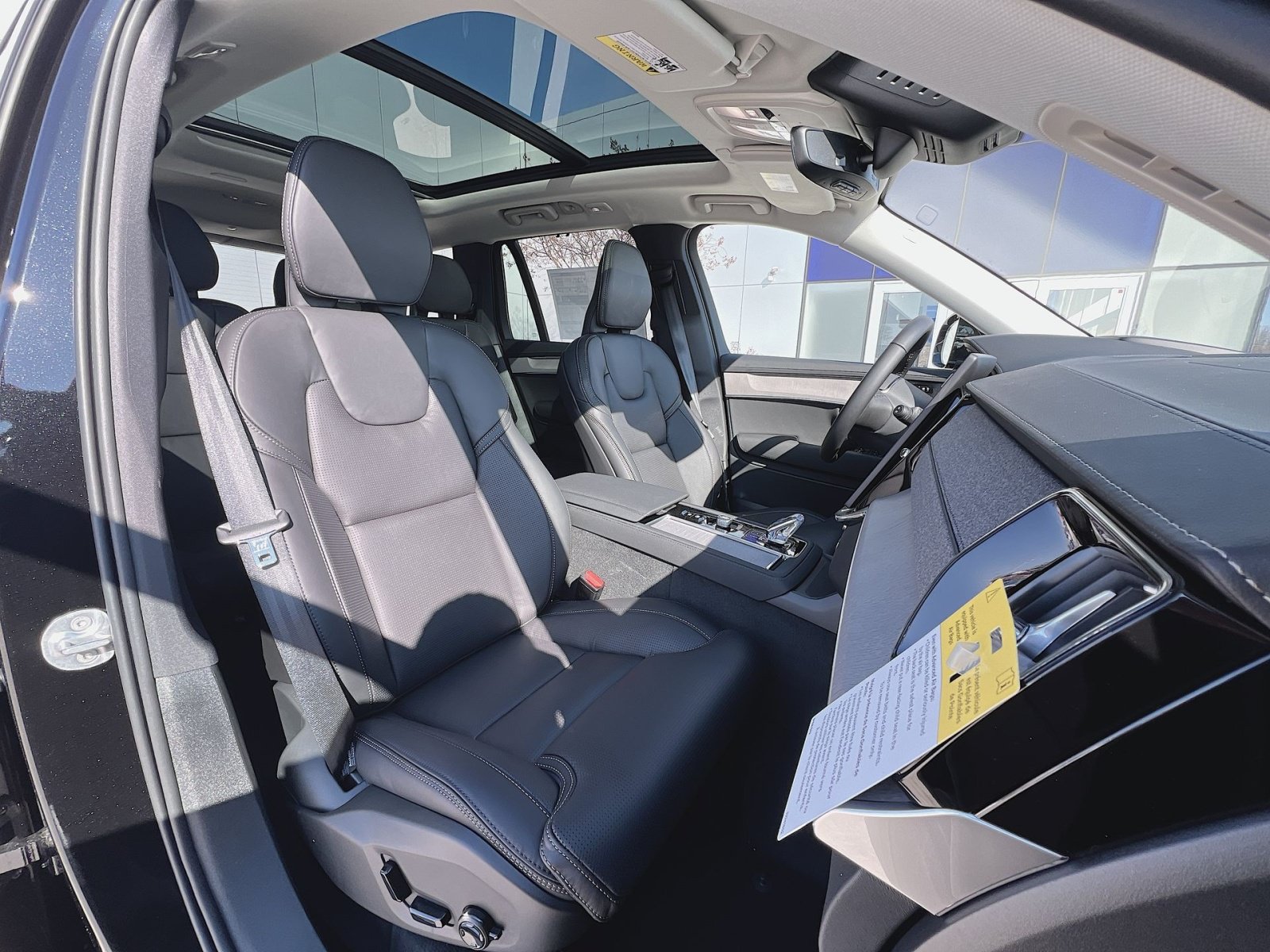 New 2026 Volvo XC90 B6 Ultra w/ Protection Package Premier AWD/4WD image 36