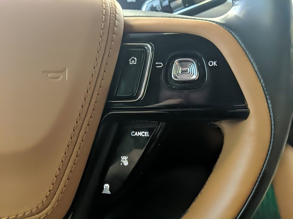 Certified 2021 Lincoln Aviator Black Label w/ Dynamic Handling Package image 19