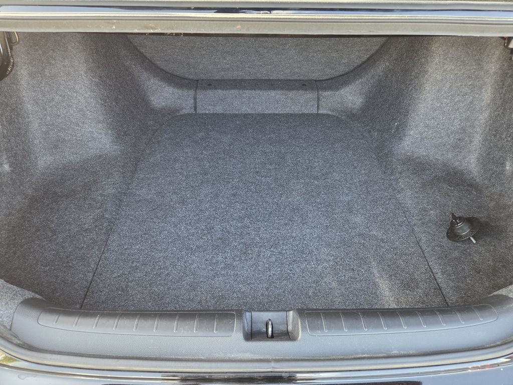 Used 2018 Honda Accord LX image 28