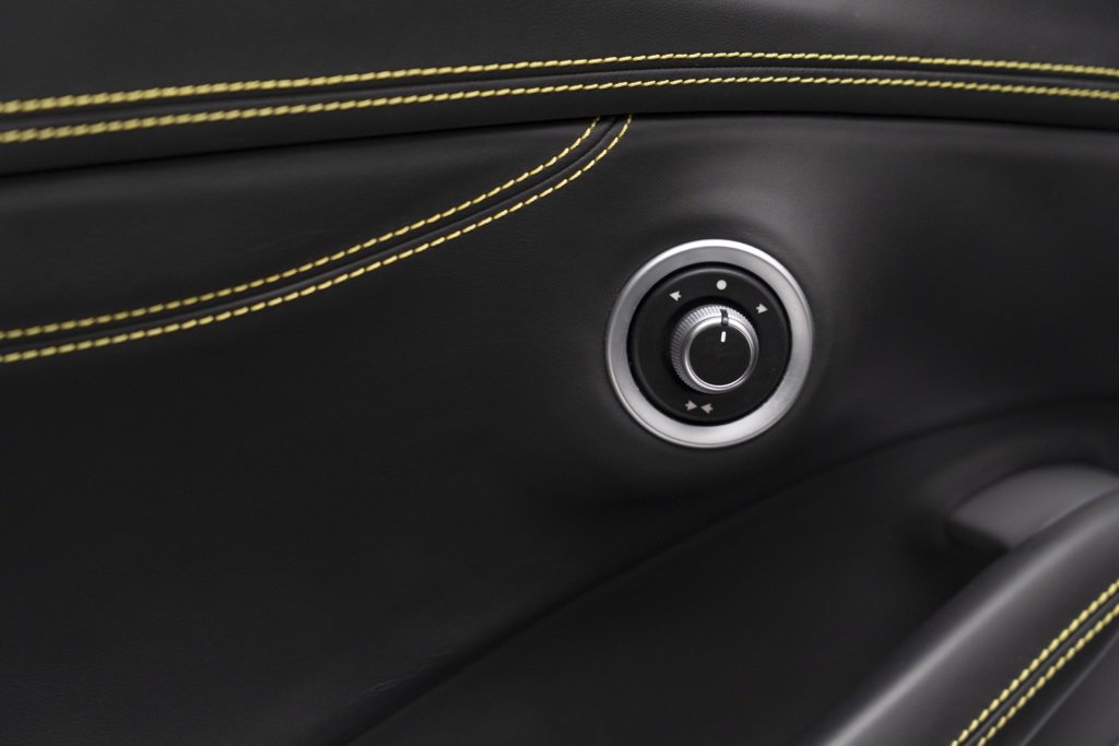 Used 2019 Ferrari Portofino image 58