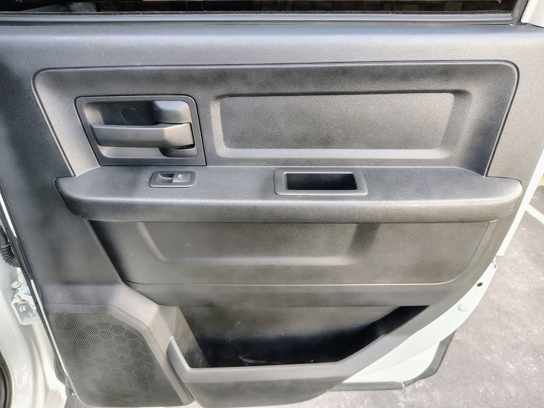 Used 2012 RAM 3500 ST w/ Chrome Appearance Group image 13