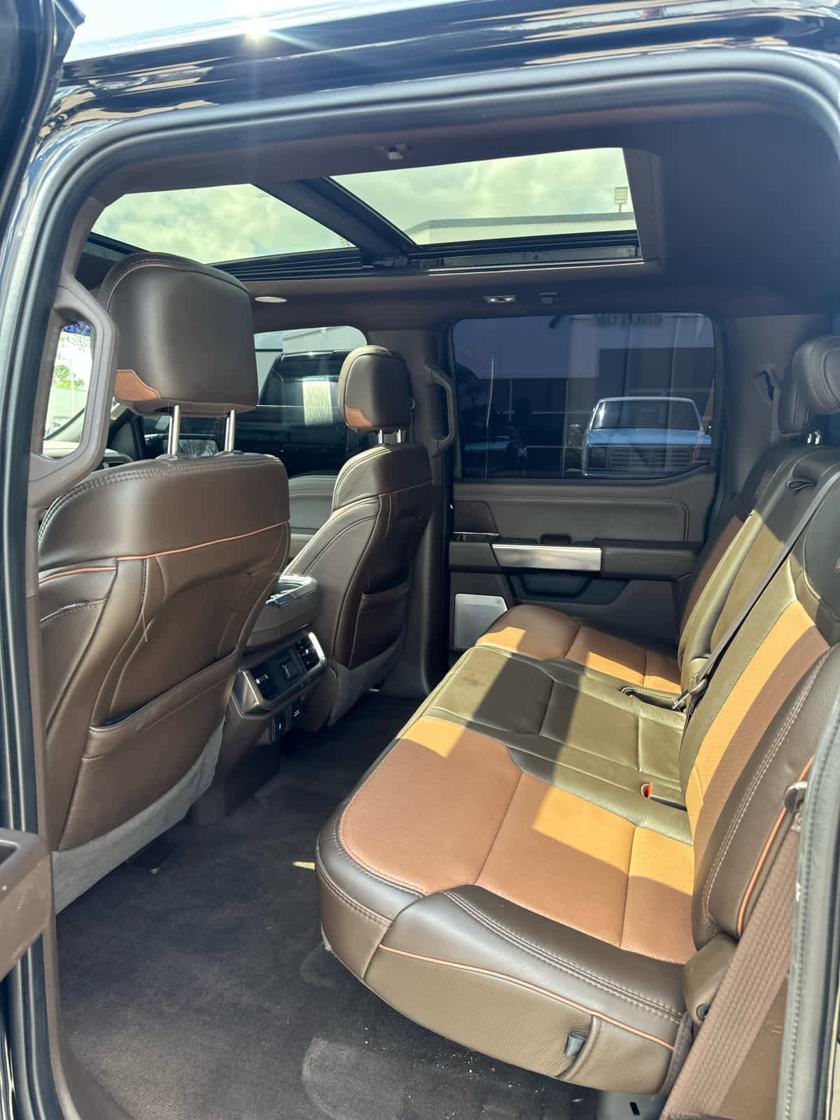 Used 2022 Ford F150 King Ranch w/ Equipment Group 601A High AWD/4WD image 7