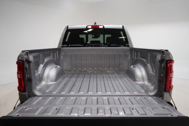 Used 2025 RAM 1500 Laramie image 32