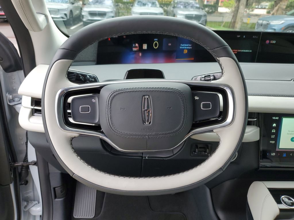 New 2025 Lincoln Navigator L Reserve image 25