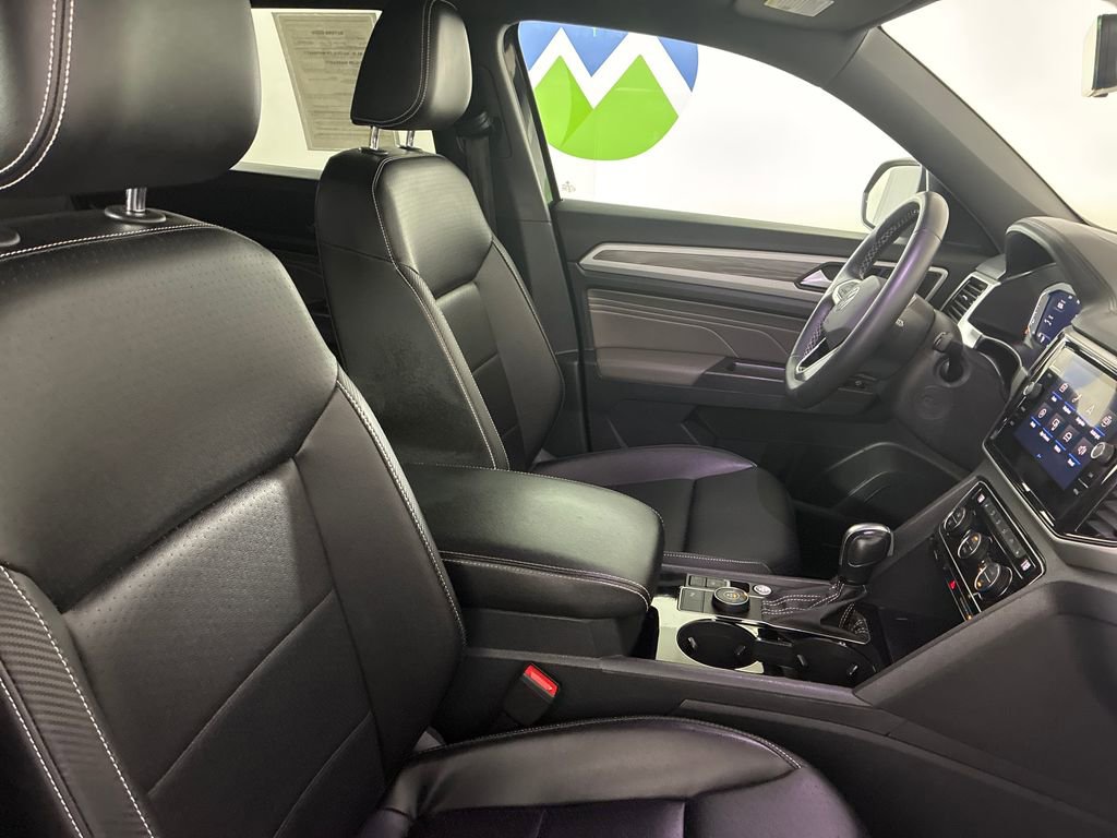 Used 2022 Volkswagen Atlas Cross Sport SE image 29