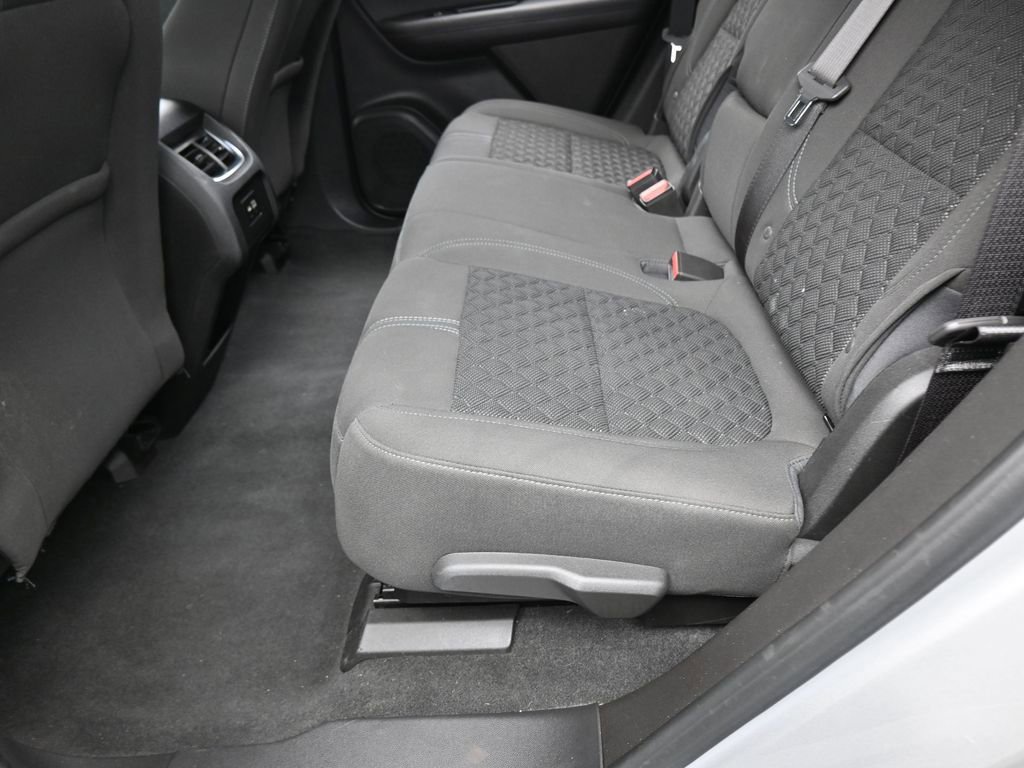 Used 2019 Chevrolet Blazer L FWD image 28