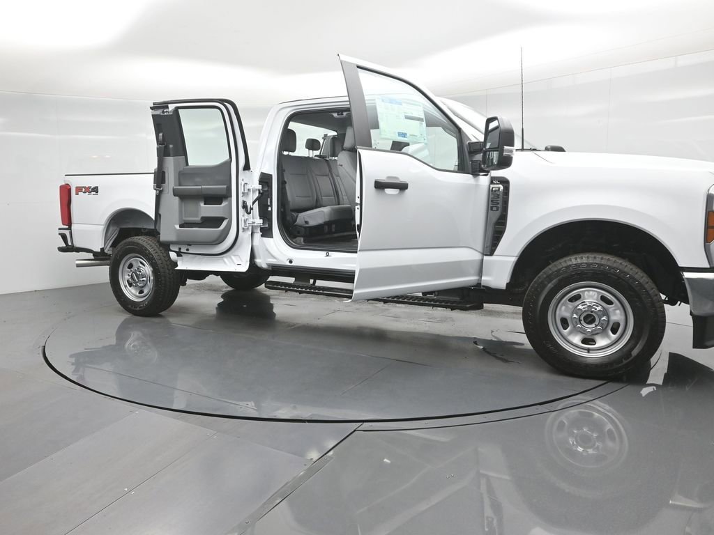 New 2026 Ford F350 XL w/ FX4 Off-Road Package image 28