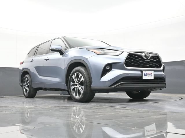Used 2021 Toyota Highlander XLE FWD image 52