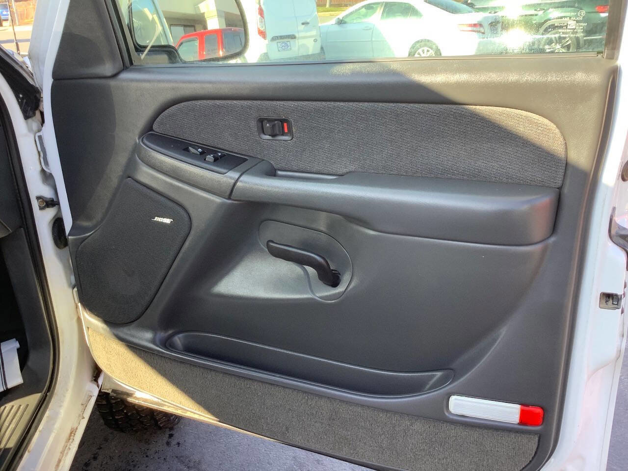 Used 2003 GMC Sierra 2500 SLE w/ Skid Plate Package image 42