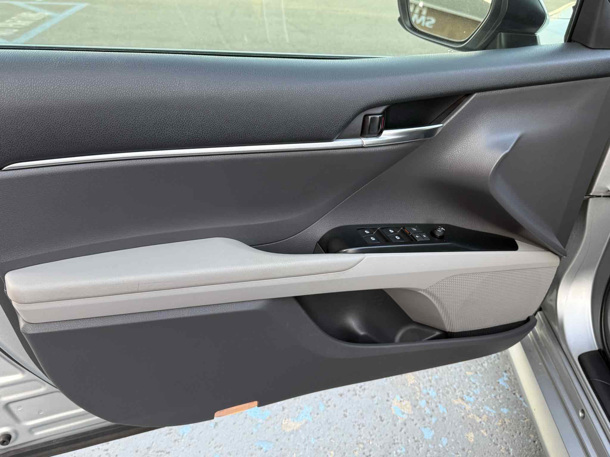 Used 2019 Toyota Camry LE image 77