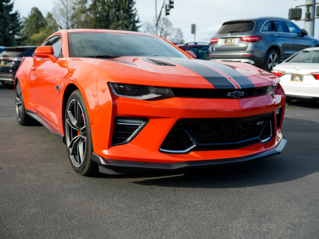 Used 2018 Chevrolet Camaro SS w/ Hot Wheels Edition image 15