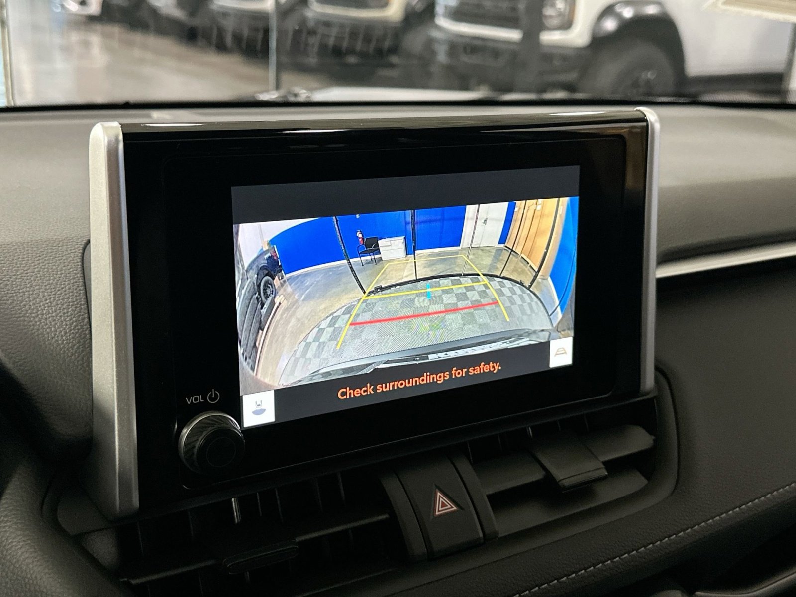 Used 2025 Toyota RAV4 XLE image 24