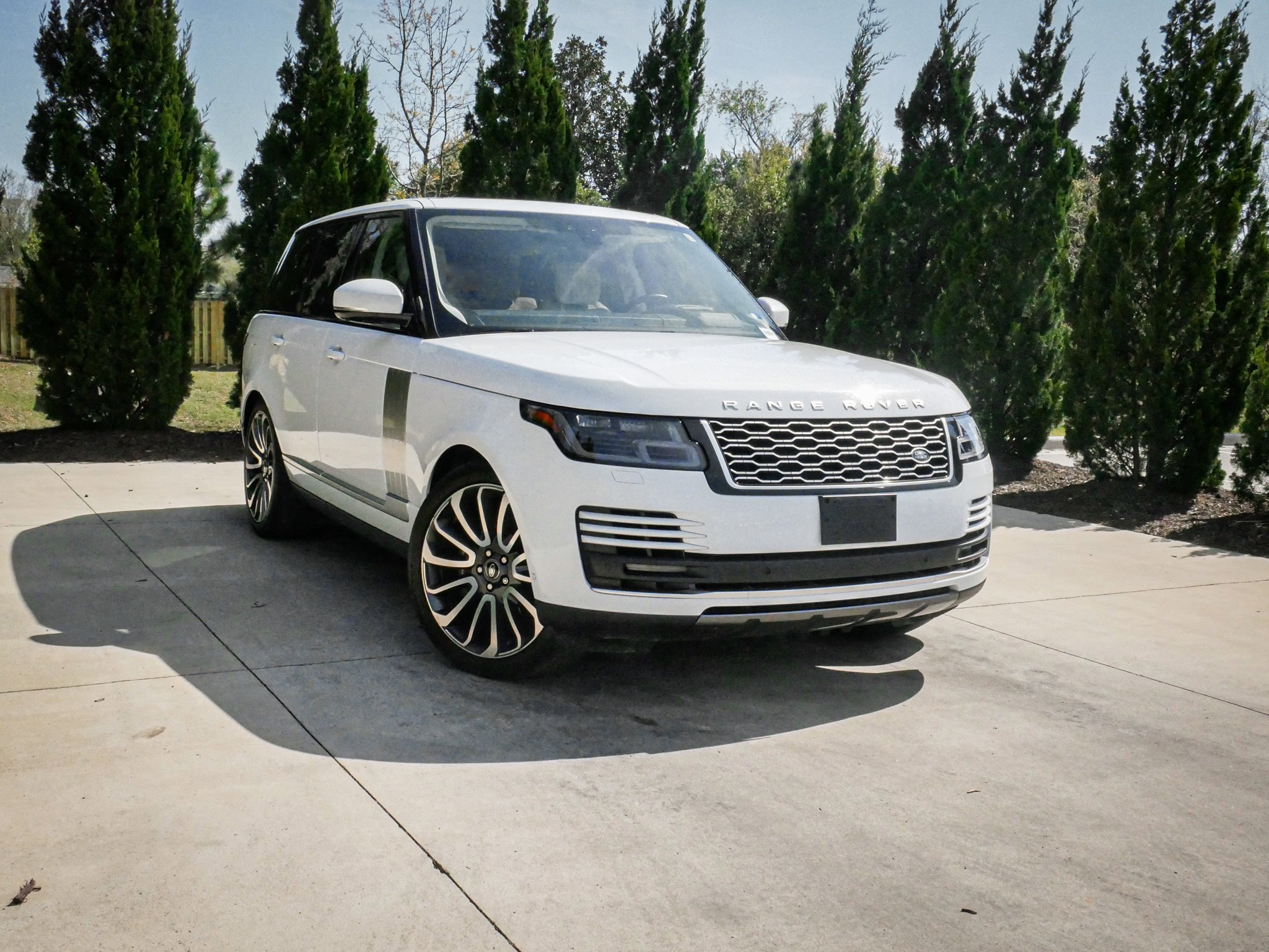Used 2021 Land Rover Range Rover Westminster Edition image 2