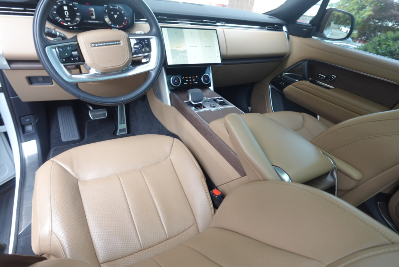 Used 2023 Land Rover Range Rover SE image 22