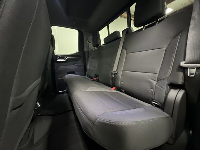 New 2026 GMC Sierra 1500 SLE image 24