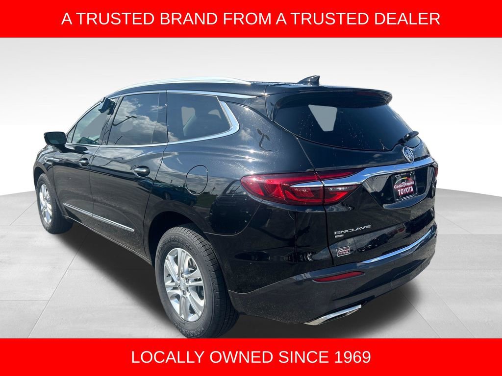Used 2020 Buick Enclave Essence AWD/4WD image 3