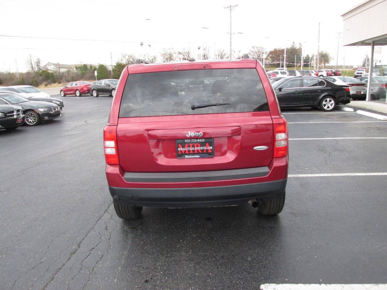 Used 2014 Jeep Patriot Latitude FWD image 9