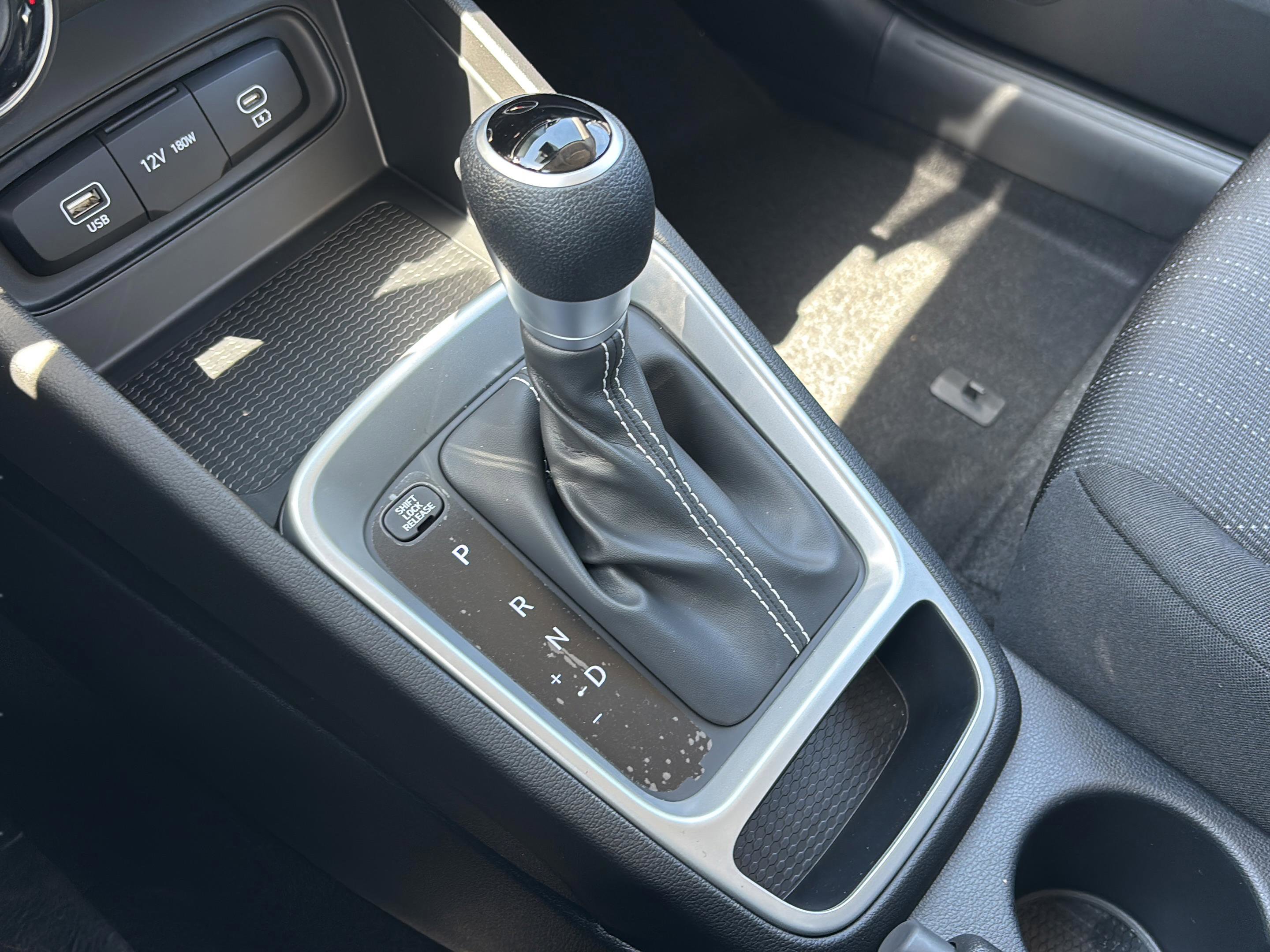 New 2026 Hyundai Venue SE FWD image 18