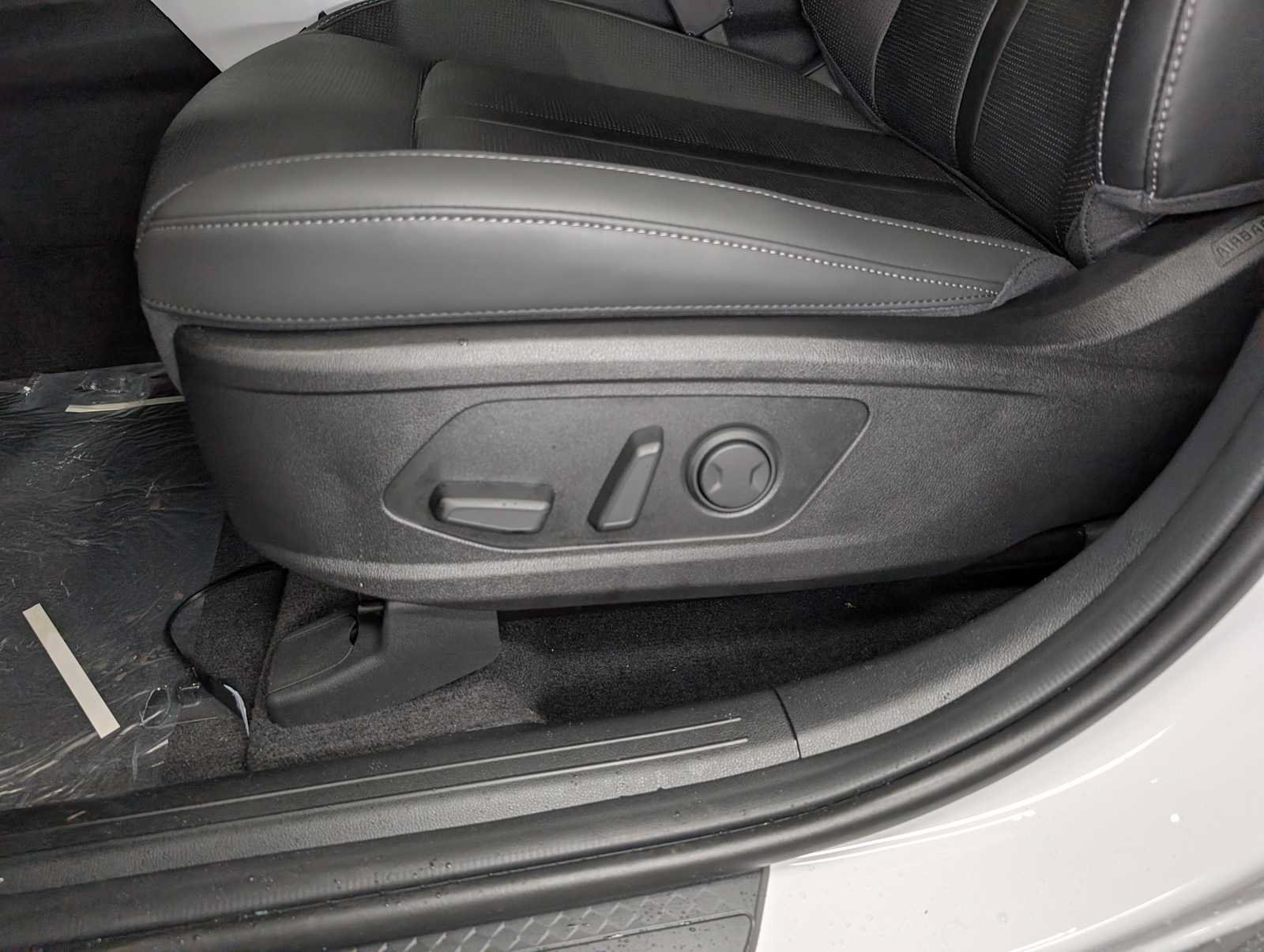 New 2026 Kia Sorento S AWD/4WD image 32