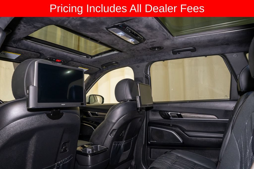 Used 2023 Kia Telluride AWD image 12