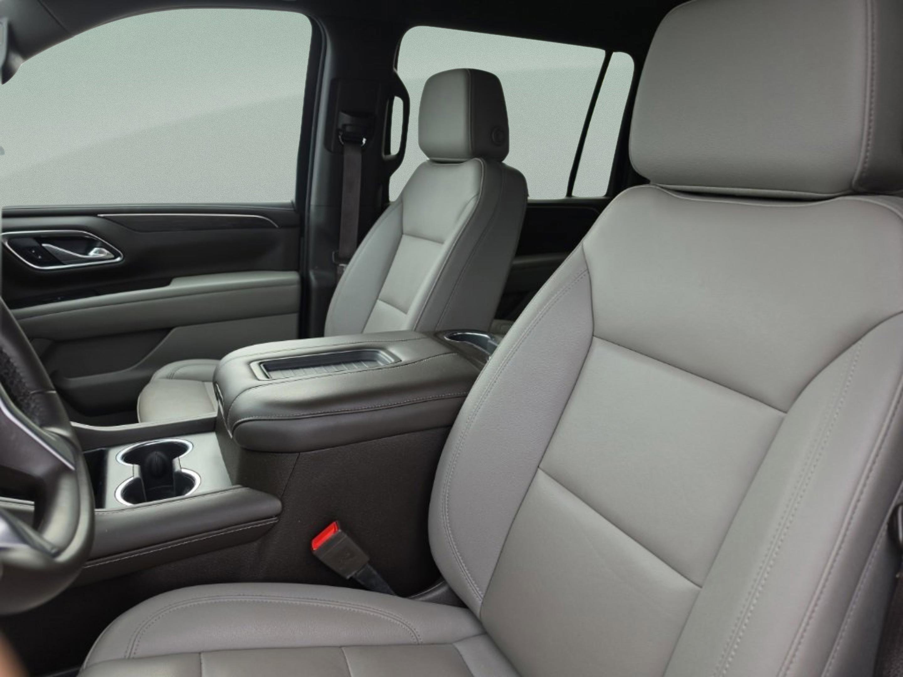 Used 2024 Chevrolet Suburban Z71 image 20