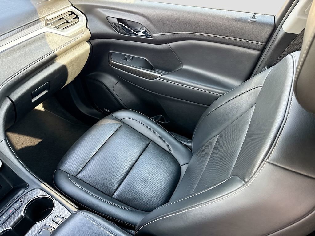Used 2023 GMC Acadia SLT image 22