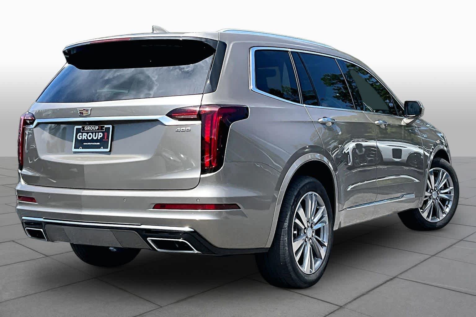 Used 2023 Cadillac XT6 Premium Luxury FWD image 13