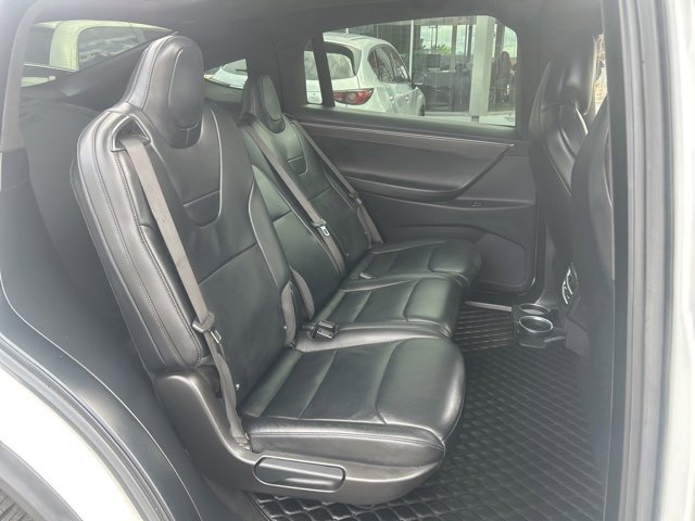 Used 2017 Tesla Model X 75D image 16