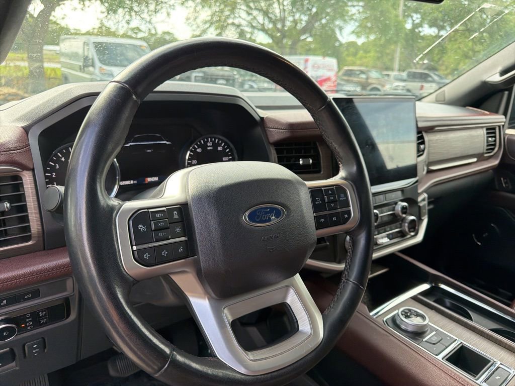 Used 2024 Ford Expedition Max Limited RWD image 9