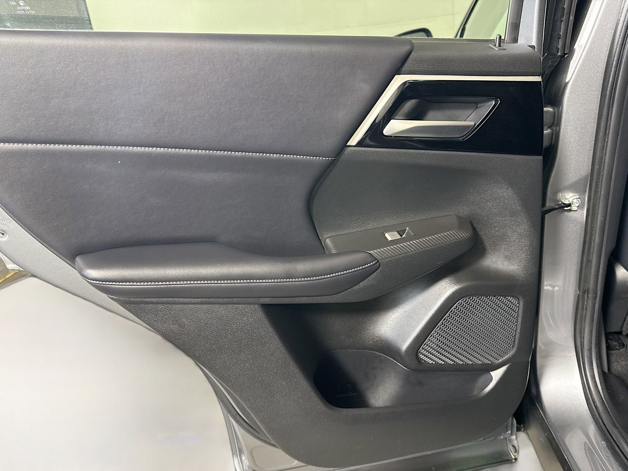 Used 2024 Mitsubishi Outlander Ralliart image 26