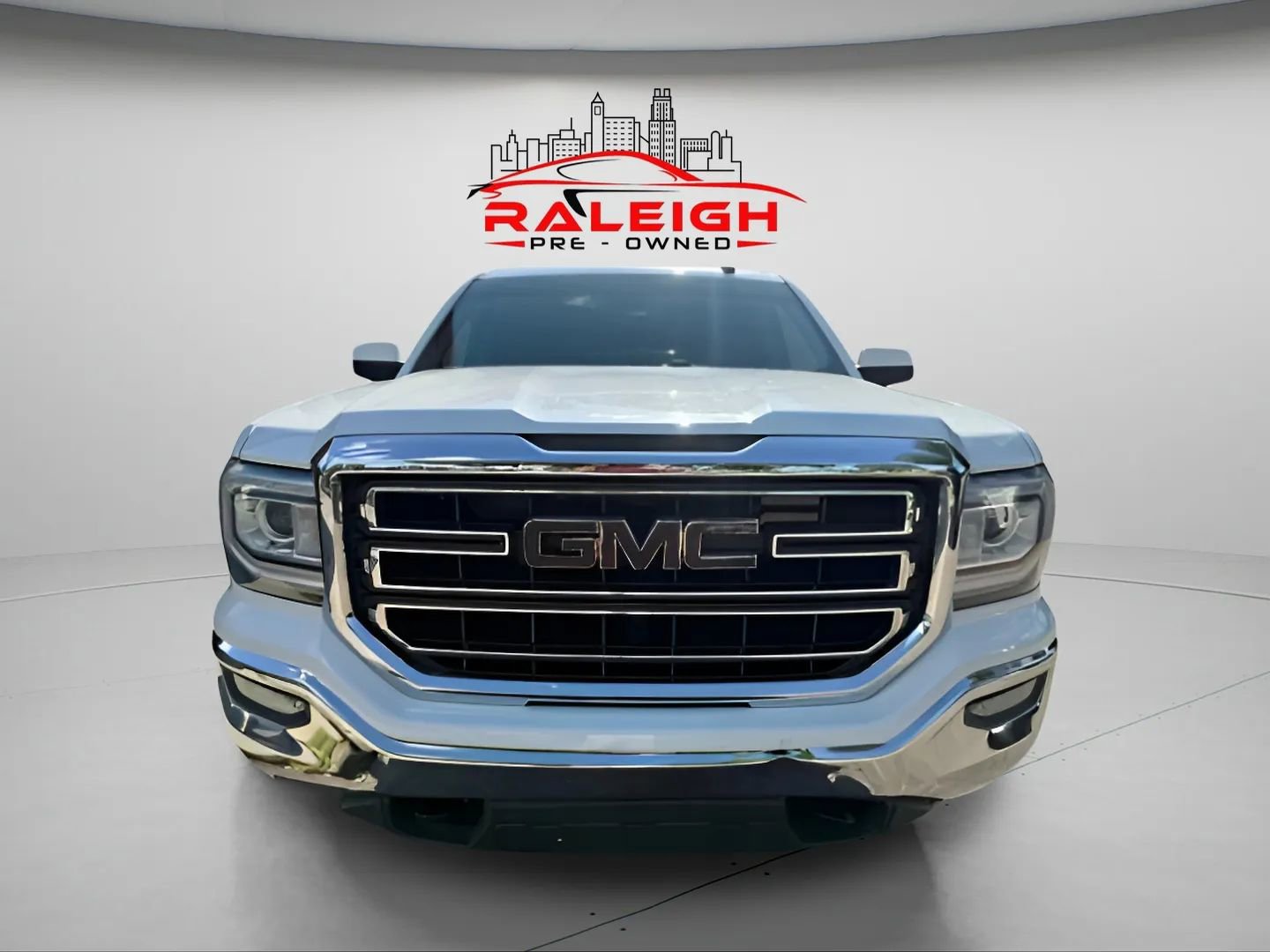 Used 2018 GMC Sierra 1500 SLE w/ SLE Value Package image 11