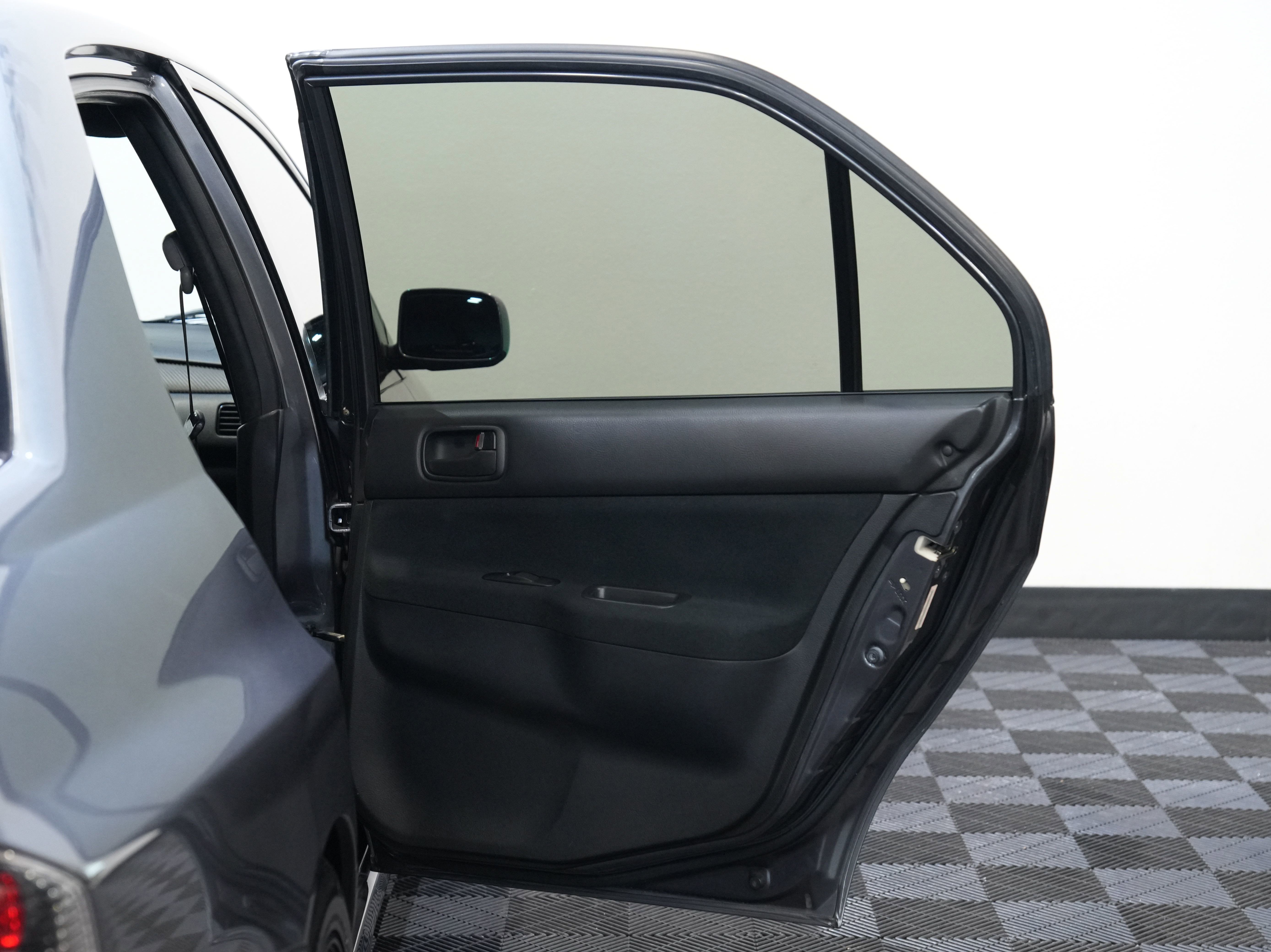 Used 2005 Mitsubishi Lancer Evolution image 25