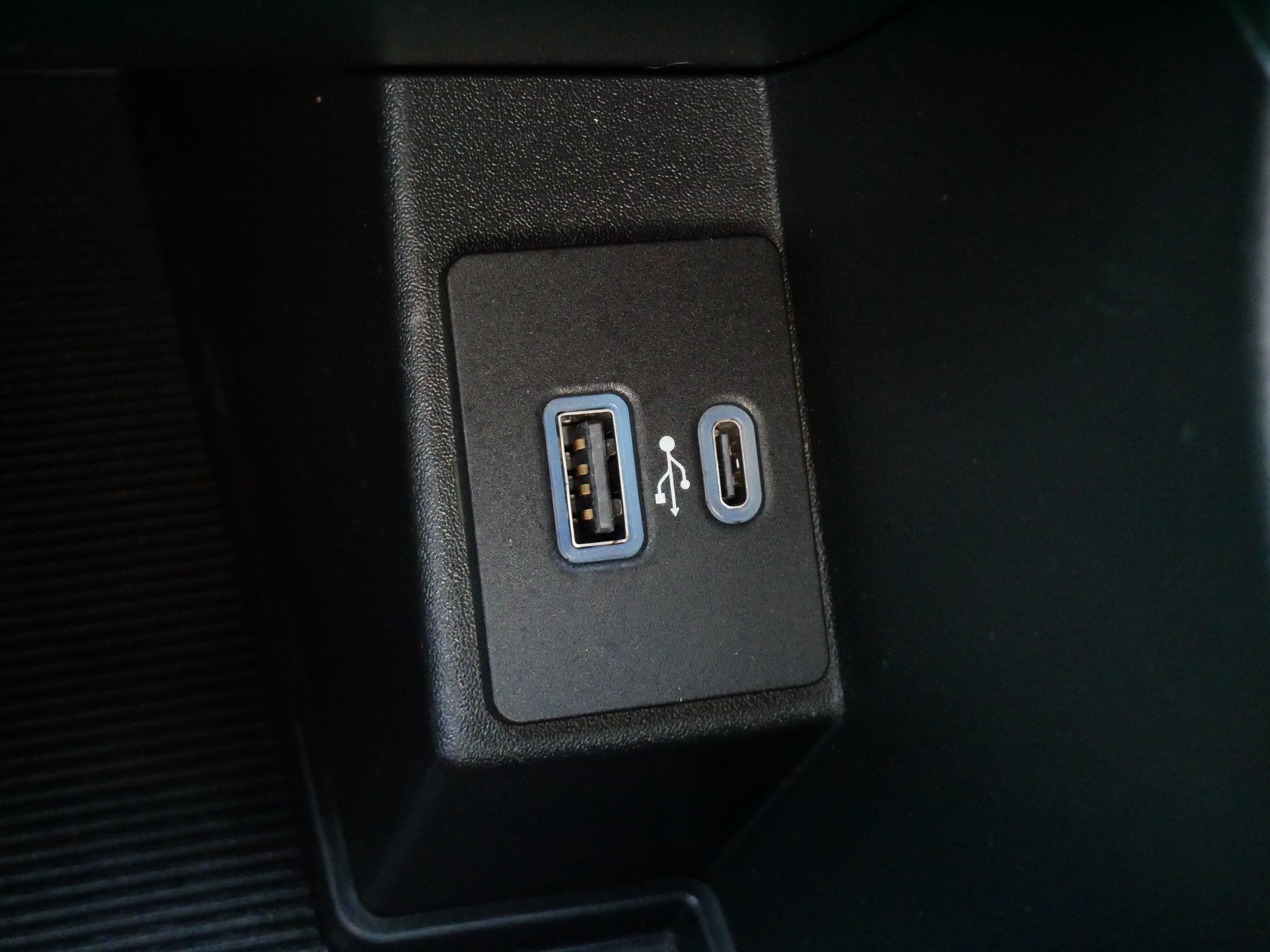 Used 2021 Ford Edge ST AWD/4WD image 29